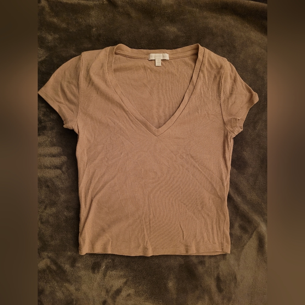 Beyond Yoga Women's Tan V Neck Ribbed Shirt